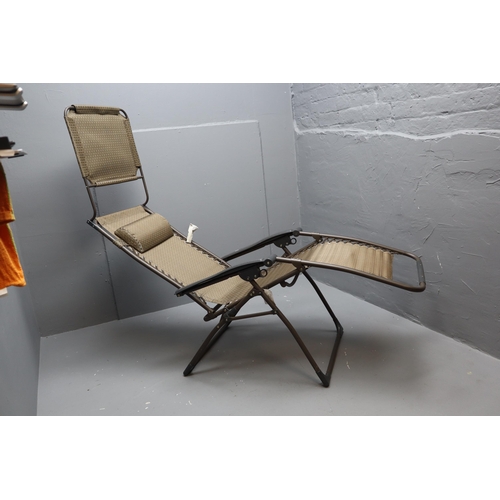 645 - A Valencia Adjustable Folding Sun Lounger