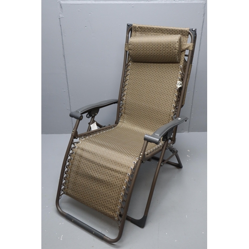 645 - A Valencia Adjustable Folding Sun Lounger