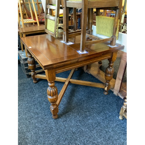 606 - Absolutely Stunning Antique Victorian Solid Oak Draw Leaf Table/ Farmhouse Extending Table Sitting o... 