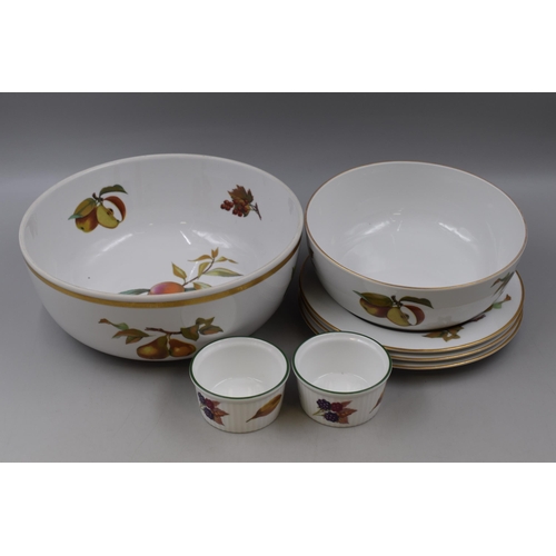 Selection of Royal Worcester Evesham to include Two Bowls, Three Plates and Two Ramekins