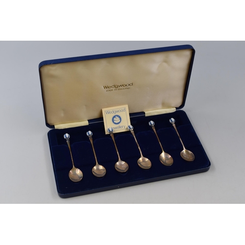 26 - Set of 6 Hallmarked Birmingham Silver Wedgwood Jasperware Tea Spoons Complete with Case