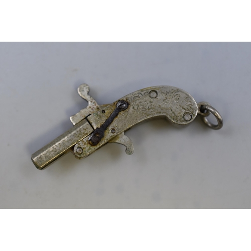 45 - Cased original Berloque-Pistölchen miniature pinfire pistol with original ramrod & caps - p... 