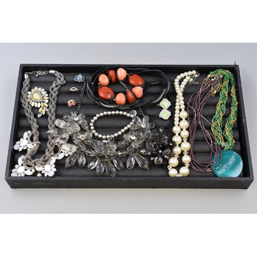 54 - Mixed Tray of Jewellery to include Necklaces,Bracelets, Earrings, Brooch & Rings