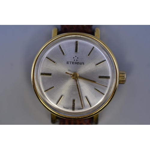 75 - A Gold Plated Eterna Ladies 17 Jewel Mechanical Watch, With Leather Strap. Working