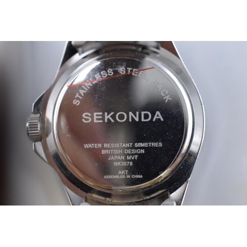 81 - A Sekonda Pepsi Bezel Diver's Quartz Watch, Working