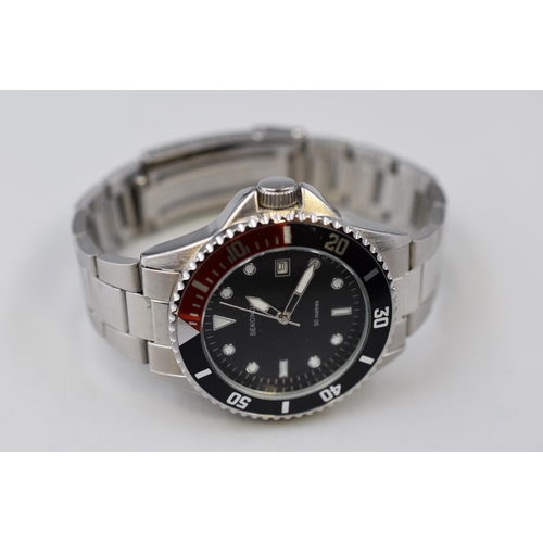 81 - A Sekonda Pepsi Bezel Diver's Quartz Watch, Working