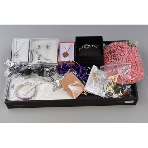 103 - Mixed Tray of Jewellery Items to include Necklaces, Earrings, Bracelets and more