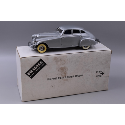 147 - A Boxed Danbury Mint 1:24 Scale 1933 Pierce Silver Arrow