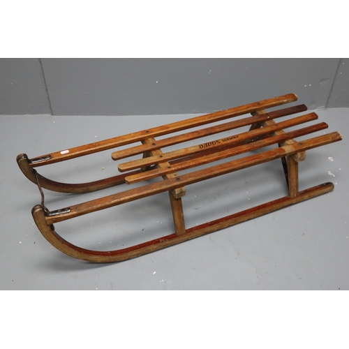 578 - Traditional Vintage Davos Germina Wooden Sled