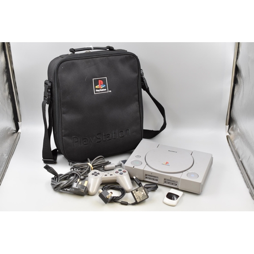 543 - Sony Playstation Complete with Case, Controller, Power Leads and Original Booklet