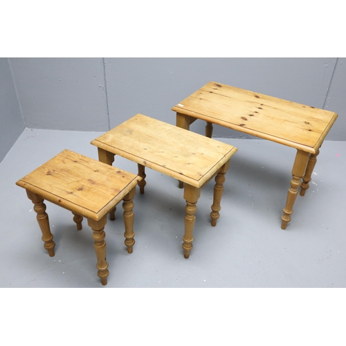 560 - Pine Nest of Three Table Set Largest Table Measures 23