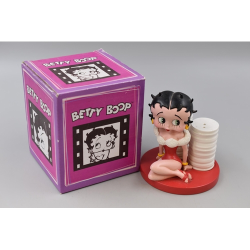 275 - Vintage Betty Boop Salt and Pepper Set, Complete With Contents Stoppers, Appears Unused, Complete Wi... 