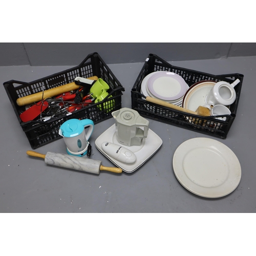 786 - Mixed Lots Including Ceramic Plates, Rolling Pins and More