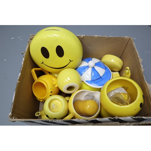 798 - Collection of Mr Men Memorabilia inclduing Jugs, Money Box Teapot and More together with a Selection... 