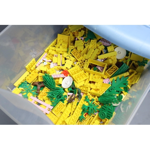 467 - Four Drawer Plastic Storage Unit Containing a large Selection of Loose Lego (10.80 kg)