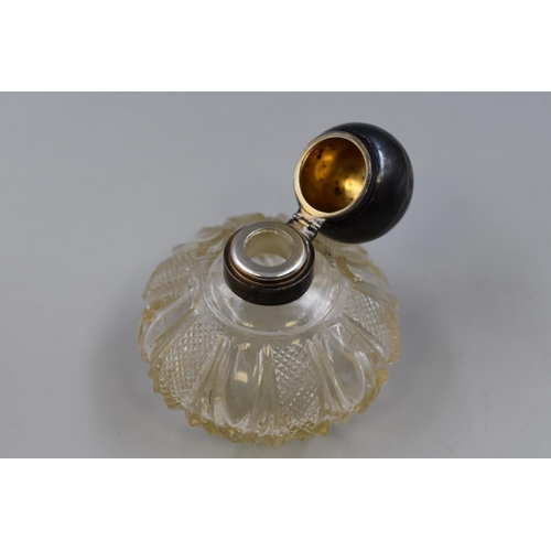 17 - A Hallmarked Birmingham Silver Topped Perfume Bottle, Circa 1922