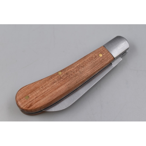 257 - A 'Real Lamb Foot' Pocket Knife