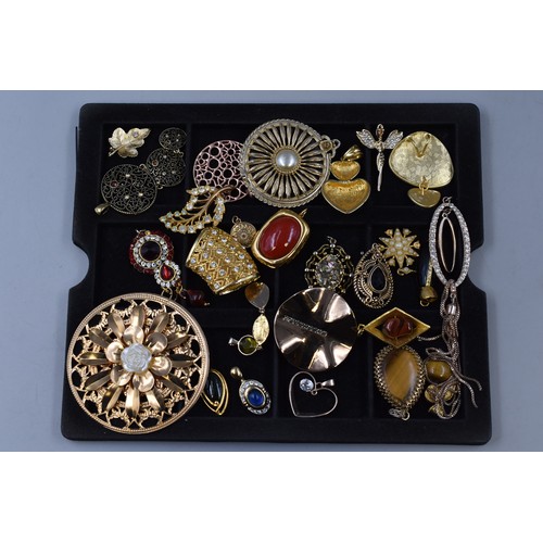 168 - Large Selection of Mixed Pendants