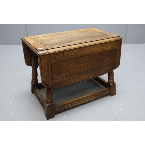 632 - Old Charm Style Solid Oak Drop Leaf Side Table (20