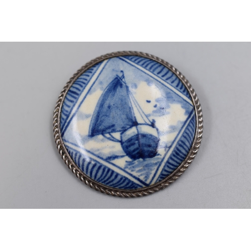 50 - Delfts Blue 3076 Silver Ceramic Picture Brooch