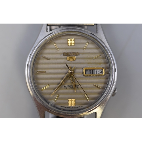 81 - Seiko 5 Automatic 21 Jewels Day / Date Gents Watch (Working)