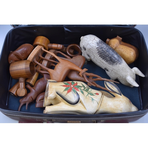 889 - Mixed lot of wooden items and ornuments these include 3 wooden deer statues (12.5