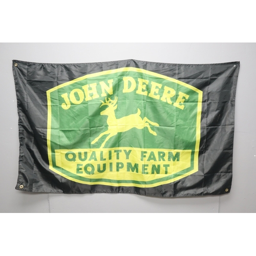 535 - John Deere Tractor Flag