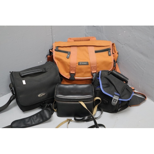 801 - Selection of Various Camera Bags