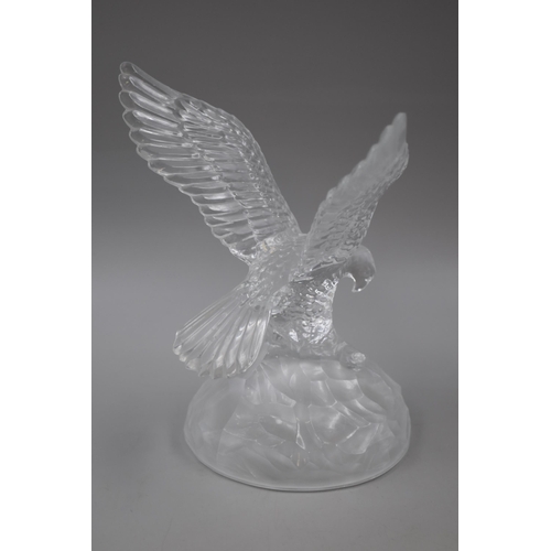 303 - A Crystal D'Arques Lalique Style Hunting Eagle Figure, Approx 20cm Tall