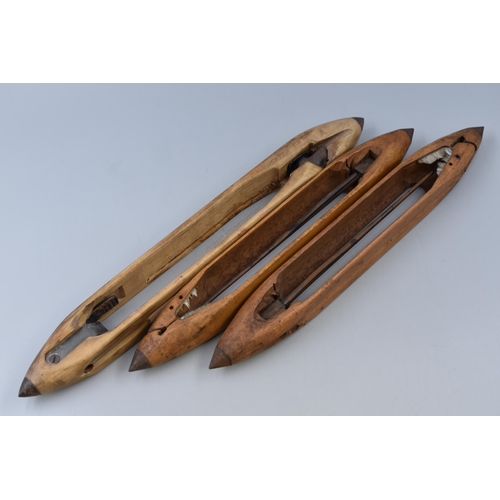 386 - Three Vintage Cotton Shuttles (Crossley, and Pilkington), 45cm Long and 39cm Long