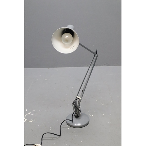 399 - Metal adjustable desk lamp (working when tested 34