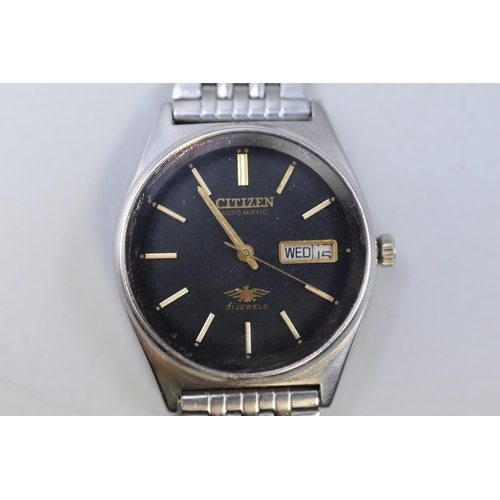 67 - A Citizen Automatic 21 Jewels Day/Date Watch, Working