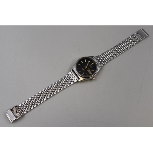 67 - A Citizen Automatic 21 Jewels Day/Date Watch, Working