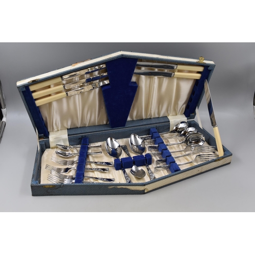 410 - A Vintage Canteen of Twenty-Three Pieces of Cutlery (Some Not Matching), Includes Smith Seymour Ltd ... 