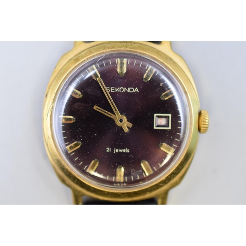 129 - Sekonda Quartz 21 Jewels Mechanical Date Gents Watch Complete with Leather Strap