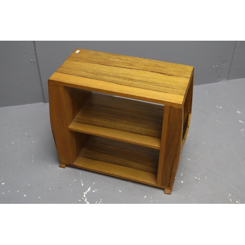 700 - Wooden magazine stand/ small bookshelf (20