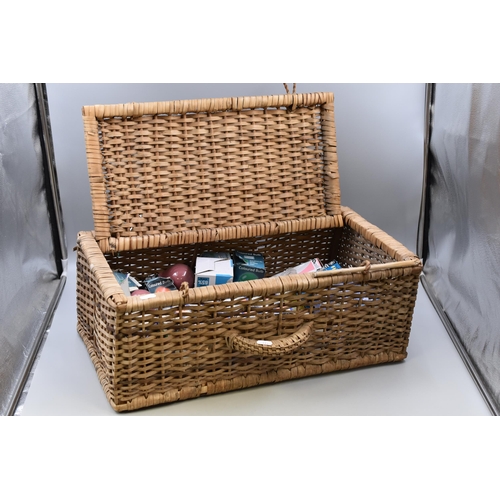 865 - A Selection of Various Coloured Bayonet Cap Light Bulbs, in Wicker Basket