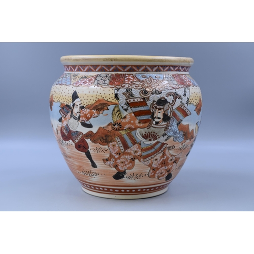 338 - A Large Japanese Satsuma Planter Depicting Japanese Warriors, Approx 24cm Tall, and 24cm Diameter