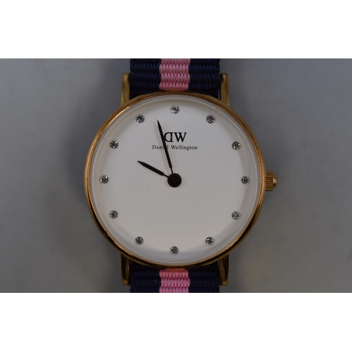 129 - A Designer Ladies Daniel Wellington Quartz Watch, Working