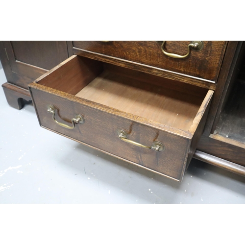 699 - Vintage darkwood welsh dresser with six drawers and two cupboards, lockable with keys and removable ... 