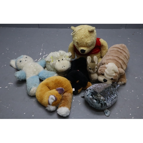 841 - A Selection of Eight Soft Toys, To Include Seal, Fox, Bulldog, And More