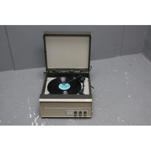 858 - Vintage Murphy Record Player with Built in Speaker Powers on but makes a loud buzzing noise with no ... 