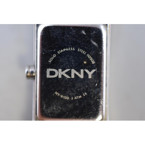 141 - A Ladies DKNY Designer Quartz Watch