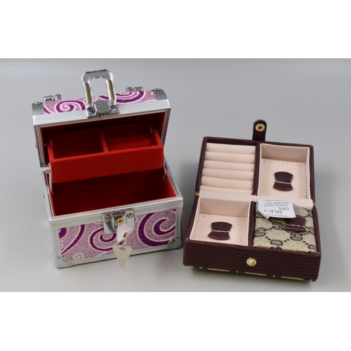 553 - A Brown GD Pattern Jewellery Box, A Pink Glitter Jewellery Chest with 2 Keys, Wooden Trinket Box wit... 