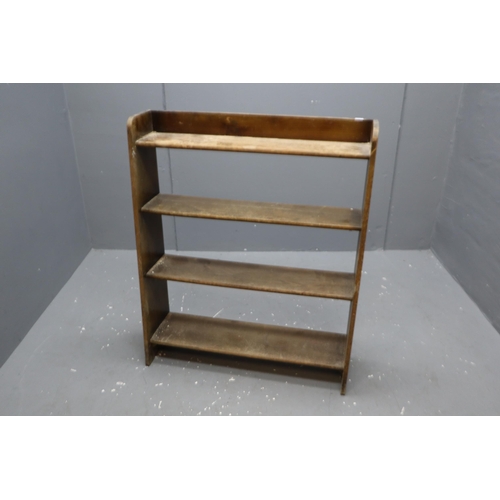 682 - Wooden bookshelf with 4 shelves (36