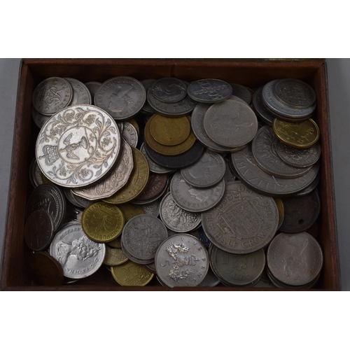 135 - Vintage Tin Containing a Mixed Selection of unsorted Coinage (1.1kg)