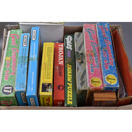 531 - Selection of Vintage Jigsaws, Domino's, and Card Sets