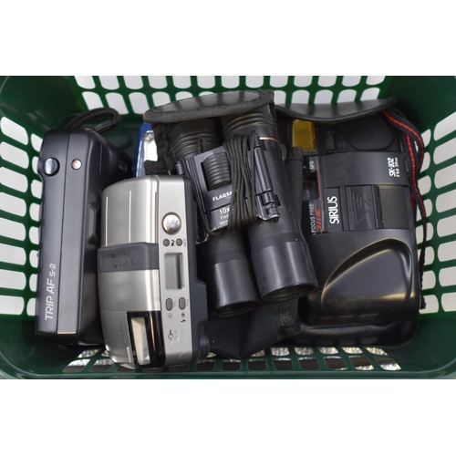 403 - Selection of cameras, four in total - Halina vision 20-20, Olympus trip AF S-2, Minolta ix date VE T... 