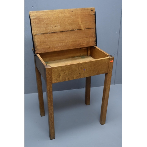 580 - Mid Century Oak Lift up School Desk (2ft x 18