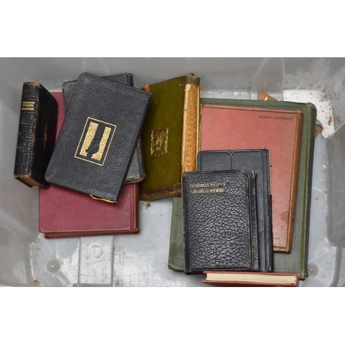 782 - A selection of religious books to include, 2 bibles, 2 common prayer hymns, Oxford dictionary of the... 